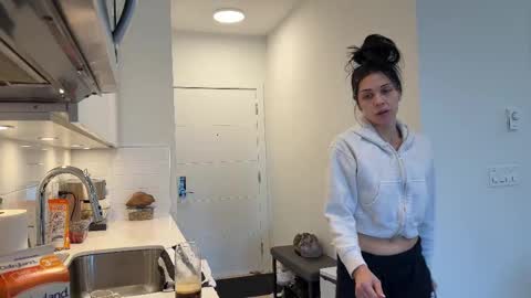 NATTY FIERROS online show from 09.23.25