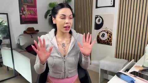 NATTY FIERROS online show from 10.04.25