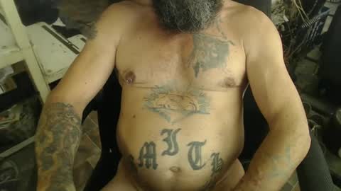 Snapshot of naturenaked chatting on 12.01.24 NatureNaked online show from 12.01.24