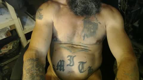 Snapshot of naturenaked chatting on 01.04.25 NatureNaked online show from 01.04.25