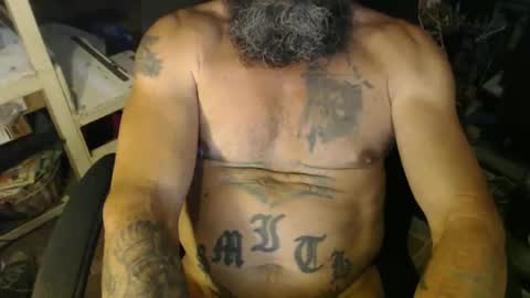 Snapshot of naturenaked chatting on 02.01.25 NatureNaked online show from 02.01.25