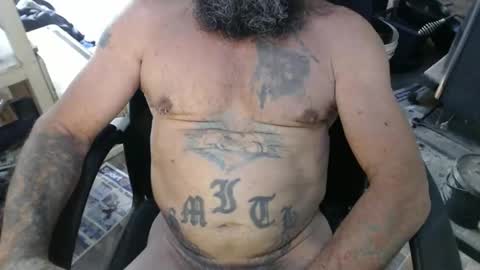 Snapshot of naturenaked chatting on 11.21.25 NatureNaked online show from 11.21.25