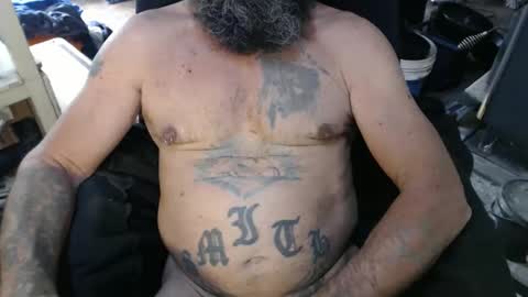 Snapshot of naturenaked chatting on 12.05.25 NatureNaked online show from 12.05.25