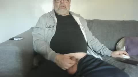Snapshot of naturistmale45 chatting on 03.03.25 naturistmale45 online show from 03.03.25