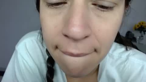 Snapshot of natutalcorps chatting on 11.19.25 natutalcorps online show from 11.19.25