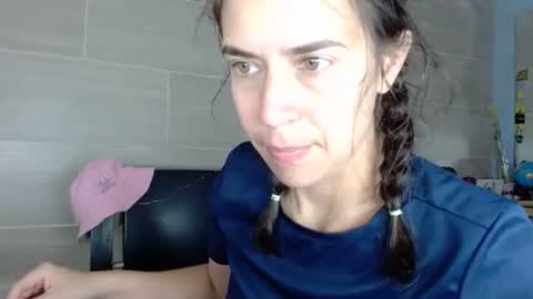 Snapshot of natutalcorps chatting on 02.01.26 natutalcorps online show from 02.01.26