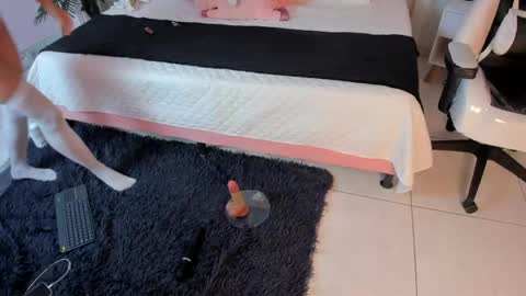 naty_rose23 online show from 04.23.26