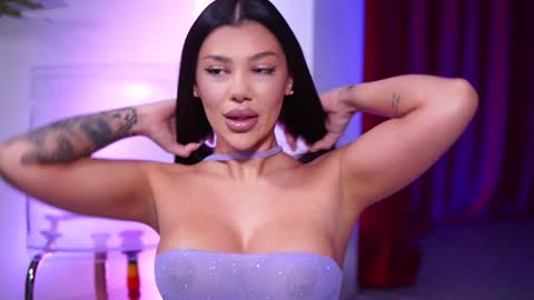 Snapshot of natydesiree chatting on 12.21.24 Naty online show from 12.21.24