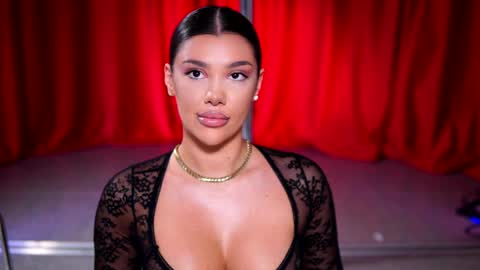 Snapshot of natydesiree chatting on 01.07.25 Naty online show from 01.07.25