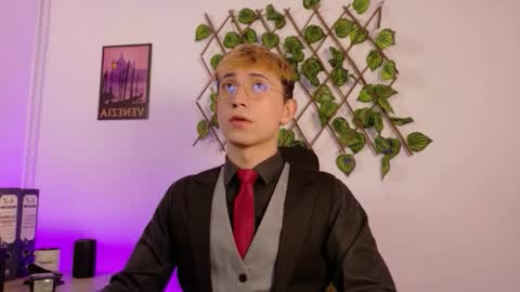 Christopher  Chris online show from 02.10.26