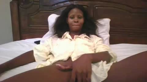 Snapshot of naughty_babe000 chatting on 09.21.25 alisha online show from 09.21.25