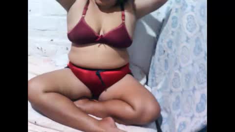 Snapshot of naughty_baby25 chatting on 03.29.26 Hannah online show from 03.29.26