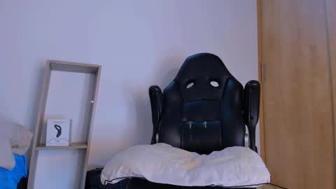 Snapshot of naughty_dominant chatting on 02.17.25 Miller online show from 02.17.25