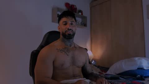 Snapshot of naughty_dominant chatting on 03.01.25 Miller online show from 03.01.25