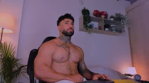 Snapshot of naughty_dominant chatting on 03.02.25 Miller online show from 03.02.25