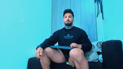 Snapshot of naughty_dominant chatting on 10.03.25 Miller online show from 10.03.25