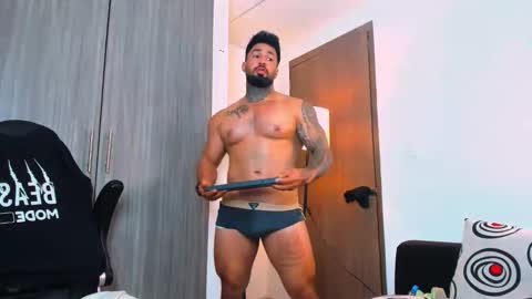 Snapshot of naughty_dominant chatting on 10.05.25 Miller online show from 10.05.25