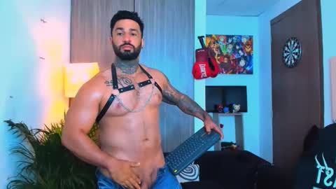 Snapshot of naughty_dominant chatting on 10.14.25 Miller online show from 10.14.25