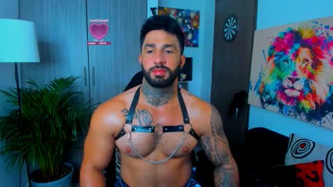 Snapshot of naughty_dominant chatting on 10.19.25 Miller online show from 10.19.25