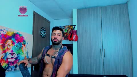 Snapshot of naughty_dominant chatting on 10.28.25 Miller online show from 10.28.25