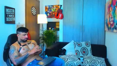 Snapshot of naughty_dominant chatting on 11.22.25 Miller online show from 11.22.25