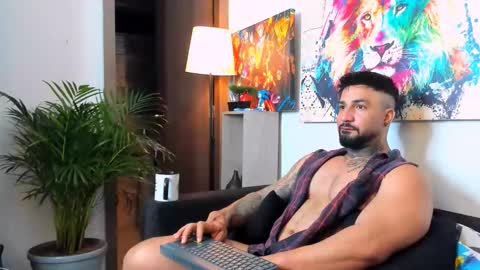 Snapshot of naughty_dominant chatting on 11.30.25 Miller online show from 11.30.25