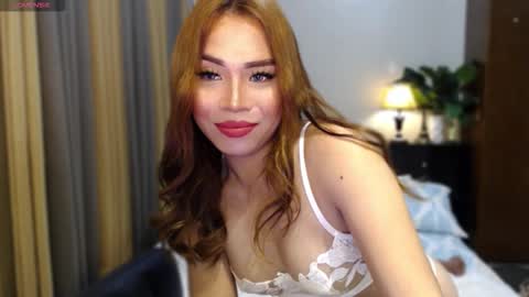 Snapshot of naughty_dreamerxxx chatting on 09.17.25 Queen Jess online show from 09.17.25