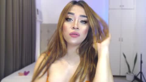 Snapshot of naughty_dreamerxxx chatting on 06.08.26 Queen Jess online show from 06.08.26