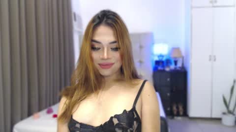Snapshot of naughty_dreamerxxx chatting on 06.13.26 Queen Jess online show from 06.13.26