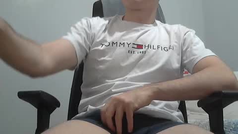 Snapshot of naughty_enzo chatting on 02.17.25 Enzo online show from 02.17.25