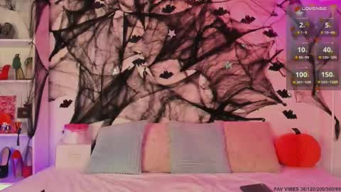 Snapshot of naughty_fun_room chatting on 10.21.25 HAPPY HOUR online show from 10.21.25