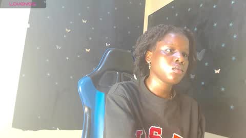 Snapshot of naughty_kitty021 chatting on 09.16.25 naomi online show from 09.16.25