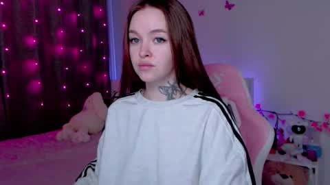 Snapshot of naughty_mablee chatting on 11.07.25 Mable online show from 11.07.25