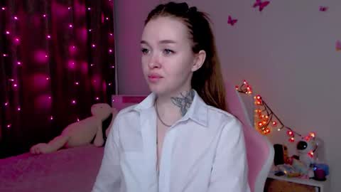 Snapshot of naughty_mablee chatting on 11.20.25 Mable online show from 11.20.25