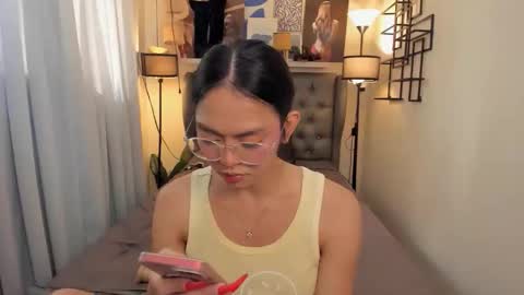 Snapshot of naughtyaurora69 chatting on 12.22.25 NaughtyAurora online show from 12.22.25