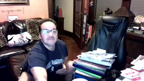 Snapshot of naughtybone chatting on 12.23.24 naughtybone online show from 12.23.24