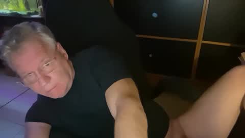 Snapshot of naughtydaddyla chatting on 02.26.25 naughtydaddyla online show from 02.26.25