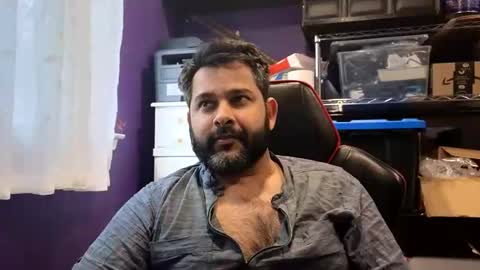 Snapshot of naughtydesicock chatting on 11.03.25 sakhtlaundaz online show from 11.03.25