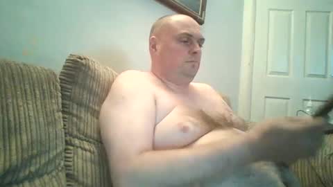 Snapshot of naughtygadget chatting on 01.06.26 NaughtyGadget online show from 01.06.26