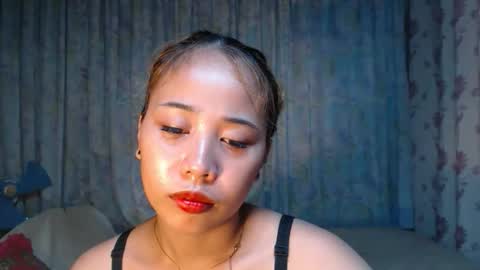 Snapshot of naughtyhotsexyjean chatting on 03.06.26 miss jean online show from 03.06.26