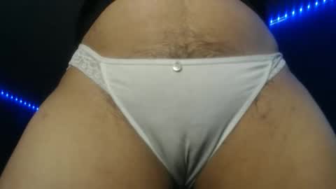 Snapshot of naughtyhotsquirt chatting on 06.01.26 Kimberly online show from 06.01.26