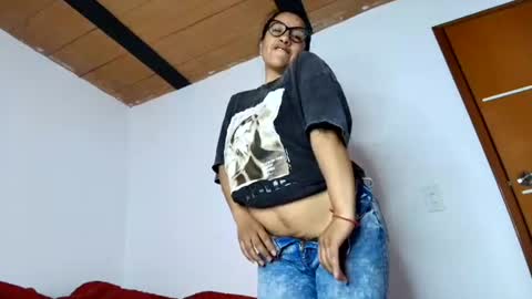 Snapshot of naughtyhotsquirt chatting on 06.30.26 Kimberly online show from 06.30.26