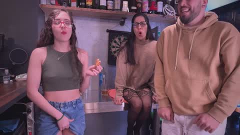 Snapshot of naughtyluxe chatting on 01.04.25 ANDREA STEPH MIKE online show from 01.04.25