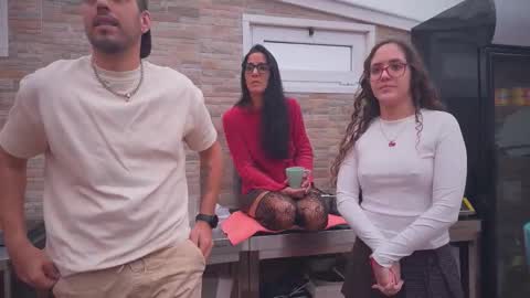 Snapshot of naughtyluxe chatting on 11.06.25 ANDREA STEPH MIKE online show from 11.06.25