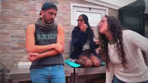 Snapshot of naughtyluxe chatting on 12.03.25 ANDREA STEPH MIKE online show from 12.03.25