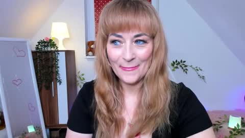 Milana - on air every day except Wednesday from 9 pm to 4 am European time online show from 10.28.25