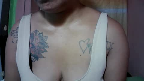 naughtymom_33 online show from 10.31.25