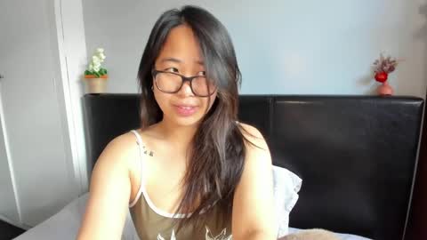 Gigi Chu  online show from 04.05.26