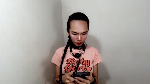 Snapshot of naughtypetiteangel chatting on 11.05.25 naughtypetiteangel online show from 11.05.25