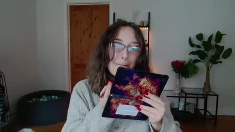 Snapshot of naughtyrapunzel7 chatting on 12.06.24 Ella - Naughty Rapunzel online show from 12.06.24